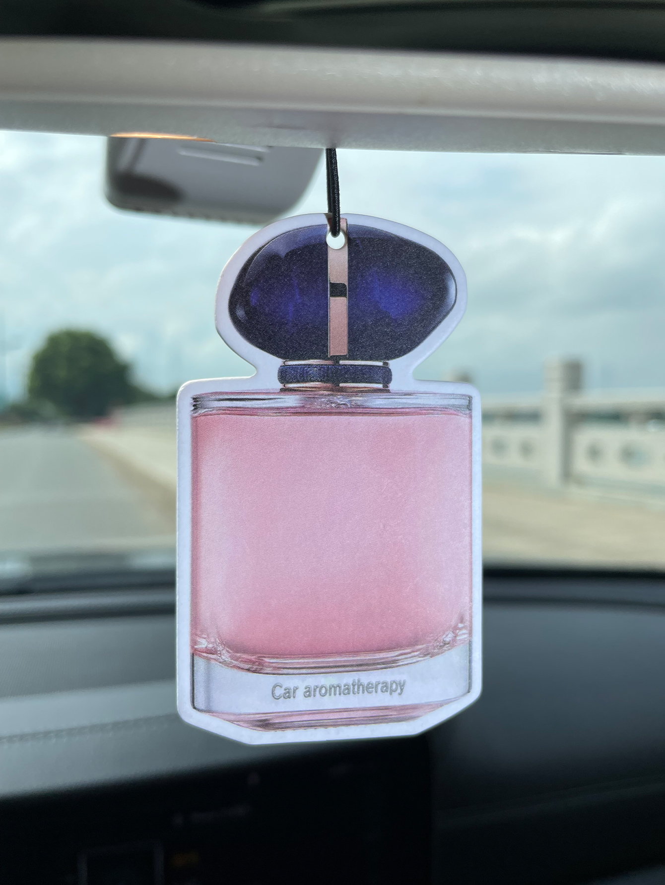 Home Bathroom Freshener - Bottle/Freesia Fresh Scent Five-Star Neutral Car