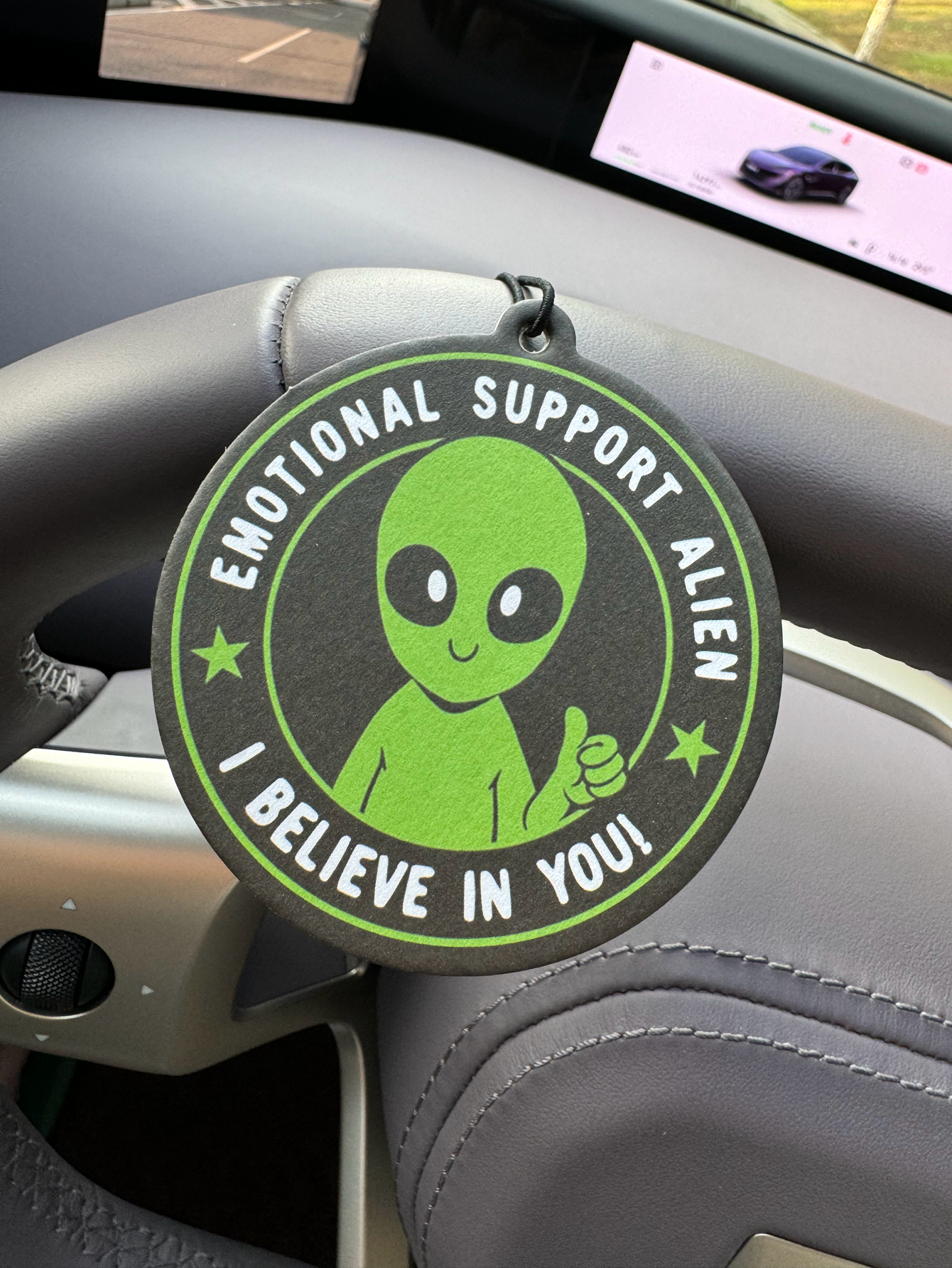 Emotional Support Alien Alien  - Home Bathroom Freshener avaliação e preço